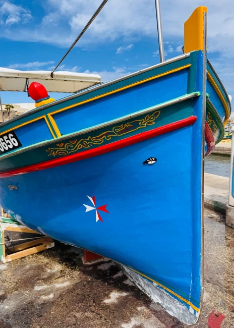 obraz_marsaxlokk_lodeczka_luzzu_2_proporcja.jpg