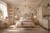 fototapeta-hironde-w-eleganckiej-sypialni-modern-classic-z-jasnymi-meblami-i-subtelnym-motywem-jaskolek
