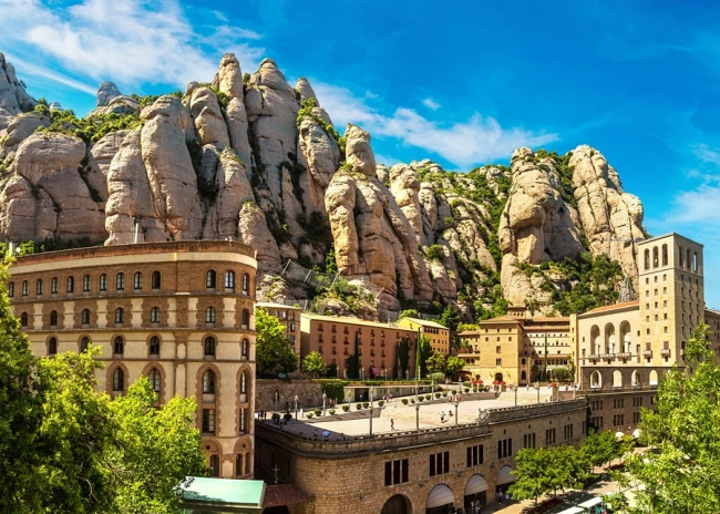 wytwory_obraz_klasztor_benedyktynów_Santa_Maria_de_Montserrat_Katalonia_proporcja.jpg