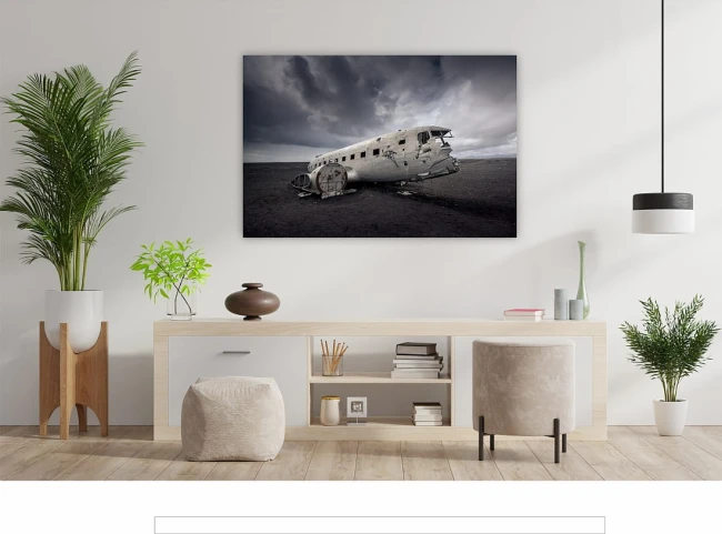 wytwory_islandia_wrak_salon.jpg